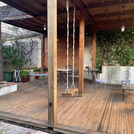 Maison Chaleureuse Avec Grande Terrasse Nîmes Esterno foto